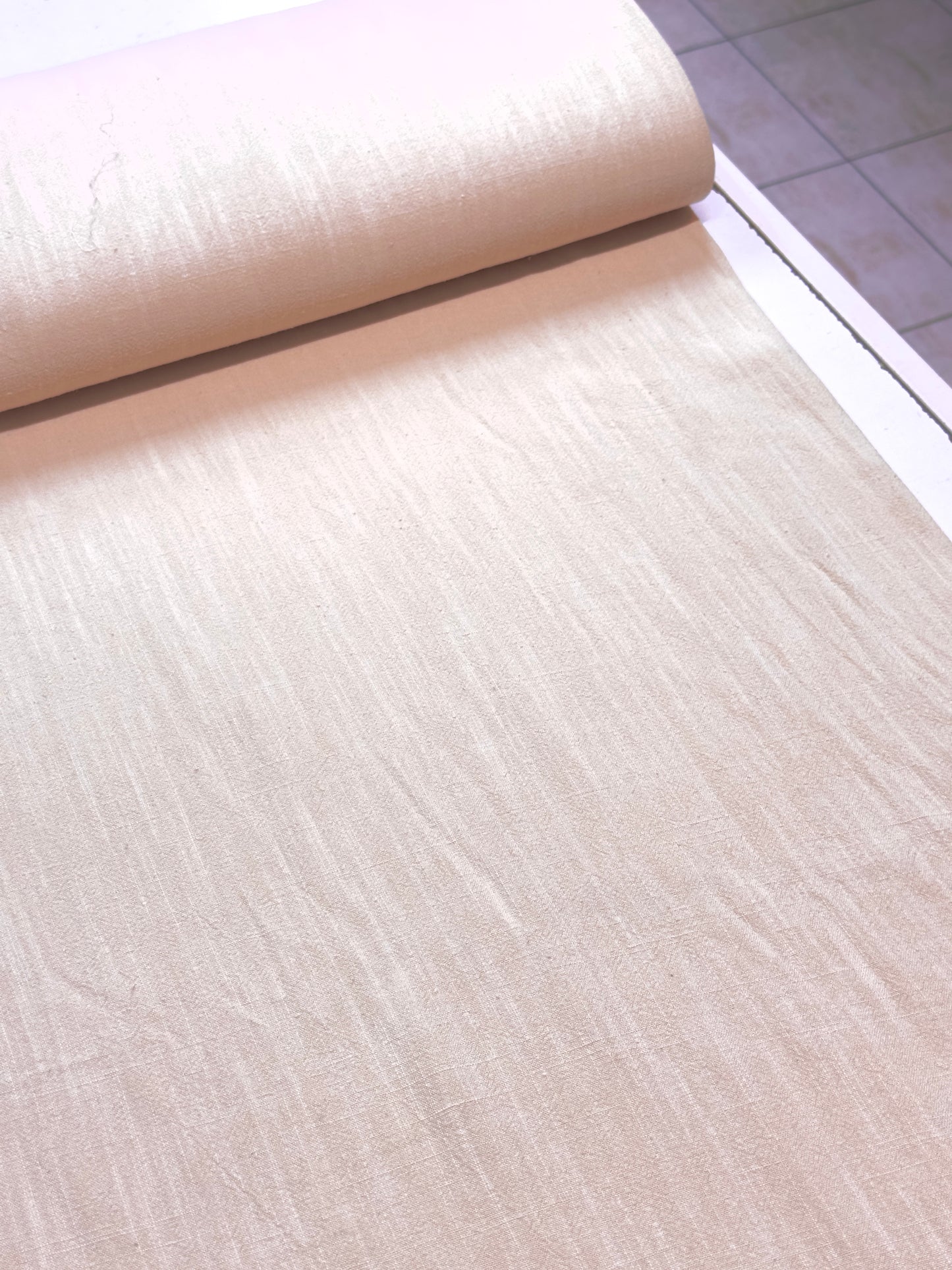 Lan Viskoza – Letnji Materijal Prirodan, Proziran, Premium Kvalitet - DjinaTeks