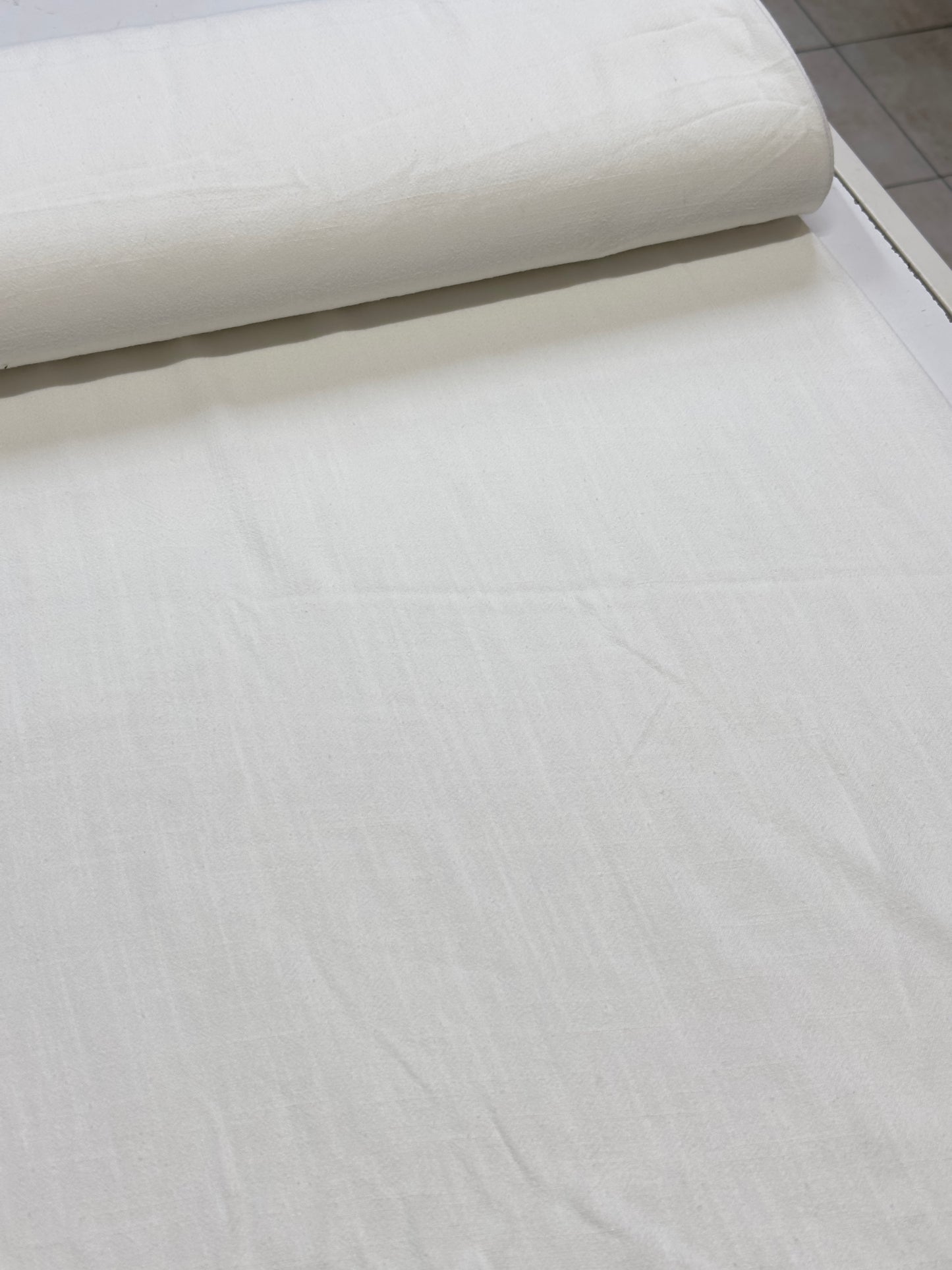 Lan Viskoza – Letnji Materijal Prirodan, Proziran, Premium Kvalitet - DjinaTeks