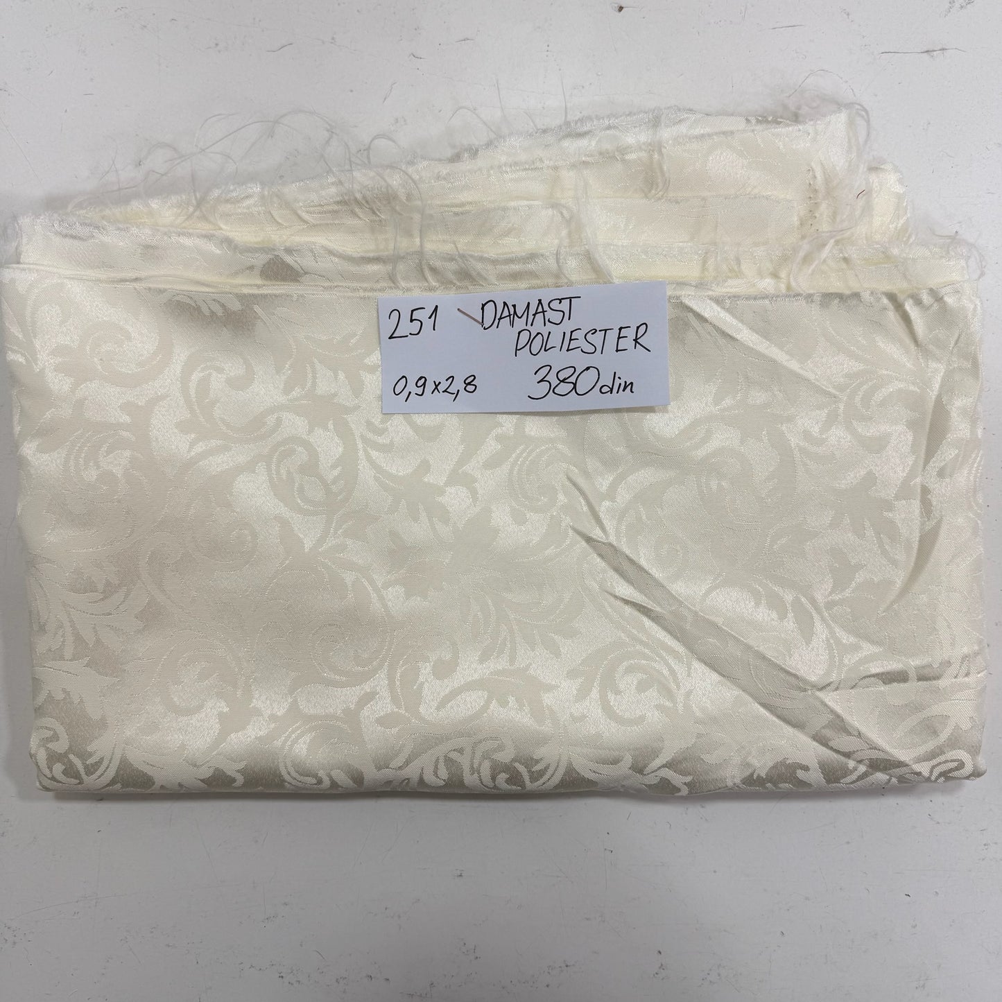 0251 DAMAST POLIESTER 0,9x2,8