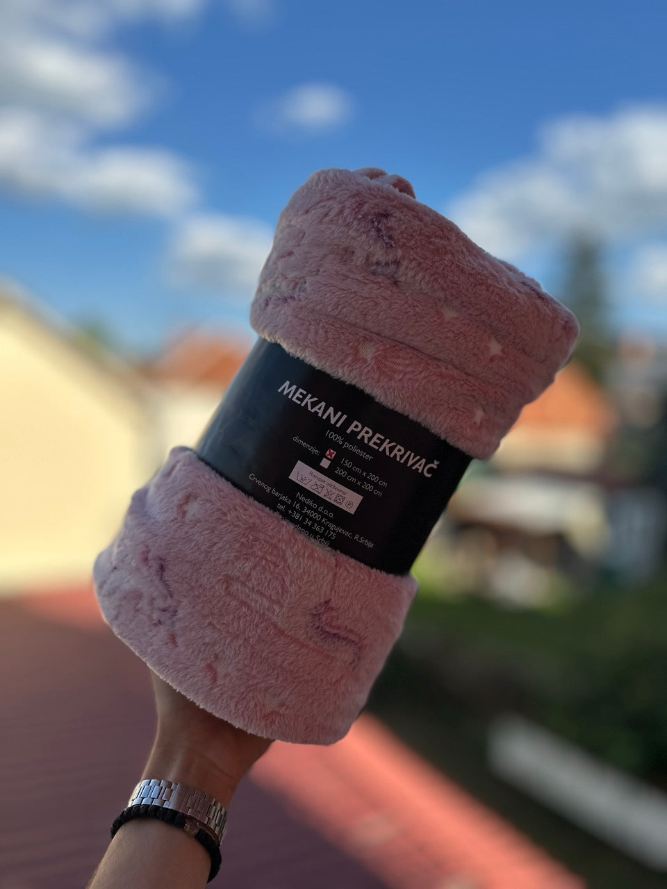 Svetleca cebica – Mekani prekrivac koji sija u mraku