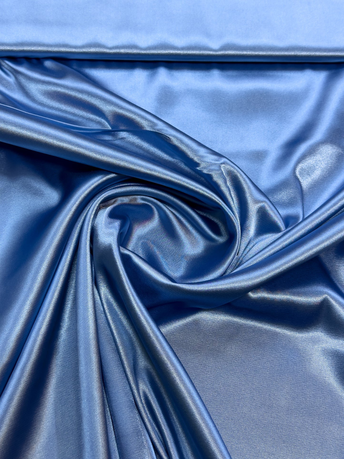 Maturske haljine Haljine za maturu Beograd Duge maturske haljine Kratke maturske haljine Unikatne maturske haljine dekoracije posteljine Saten Silk DjinaTeks