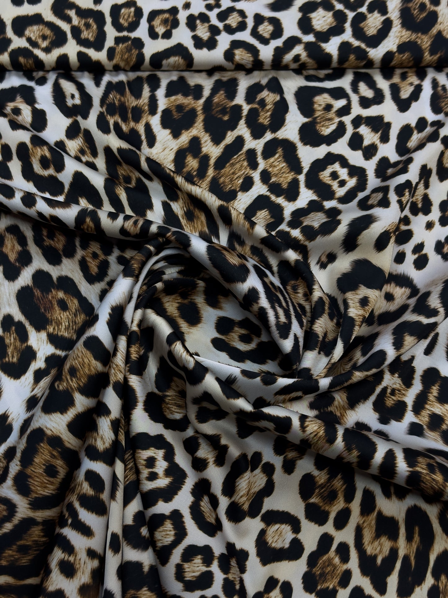 moderne haljine Armani print DjinaTeks