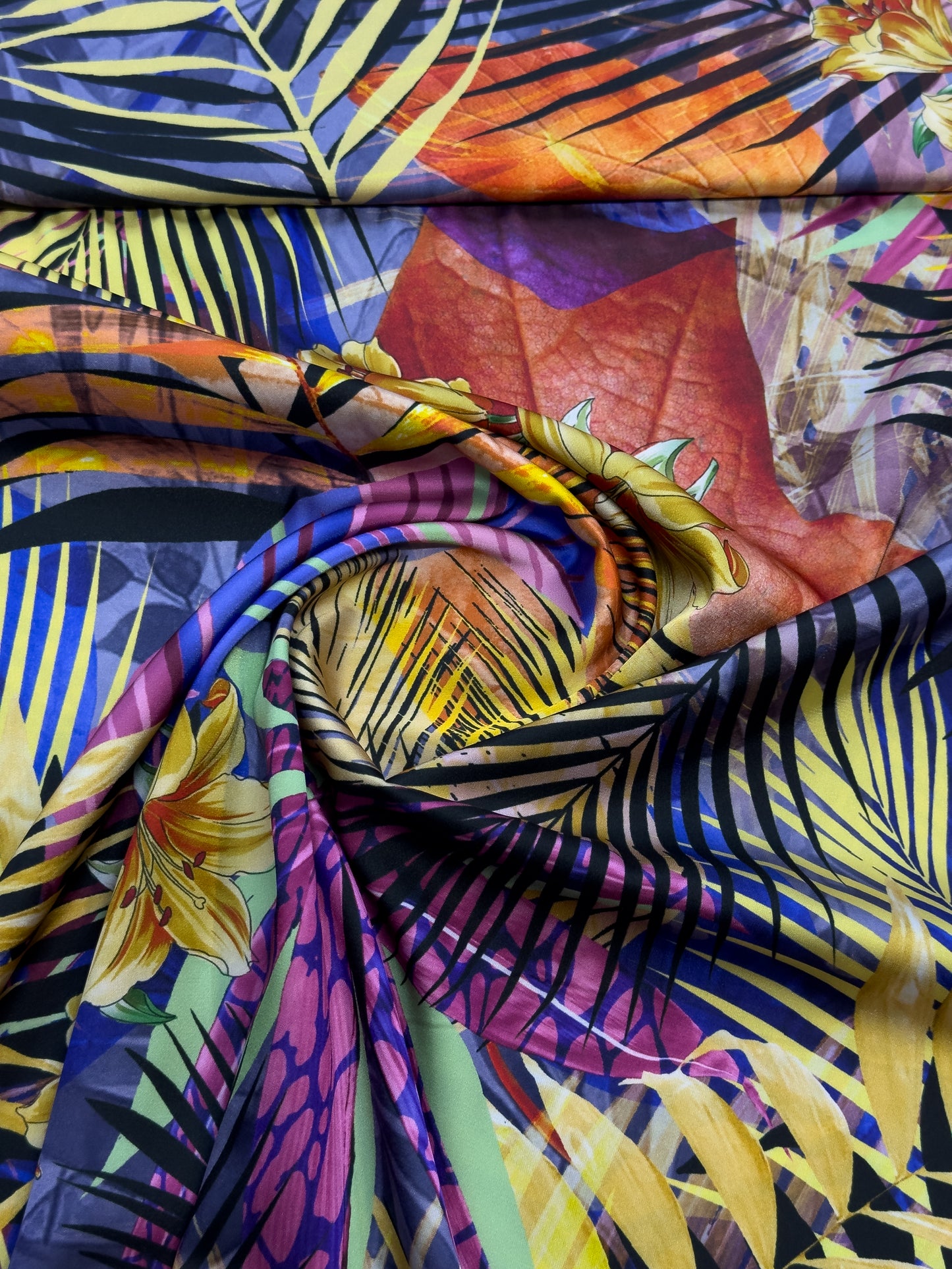 moderne haljine Armani print DjinaTeks