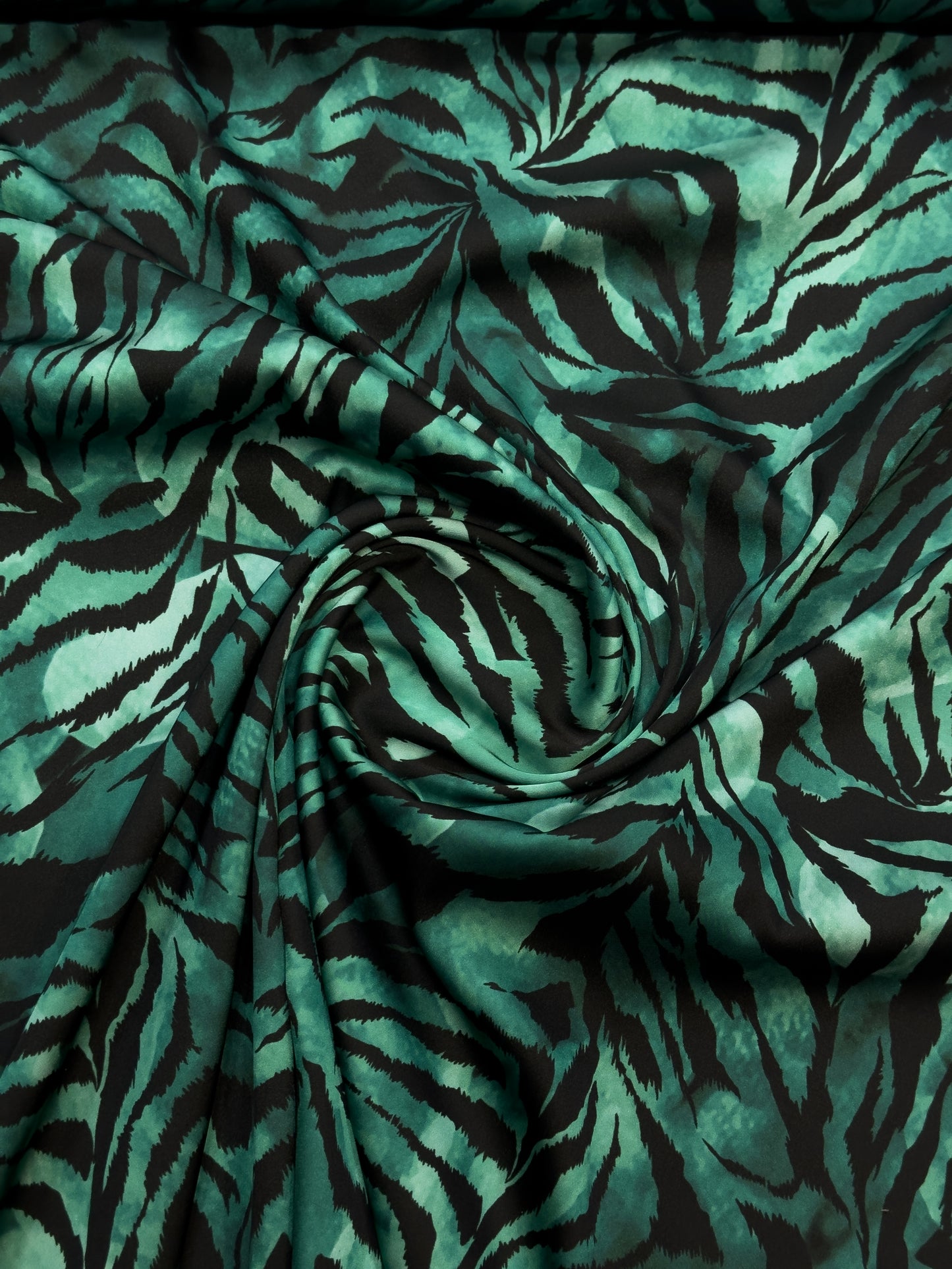 moderne haljine Armani print DjinaTeks