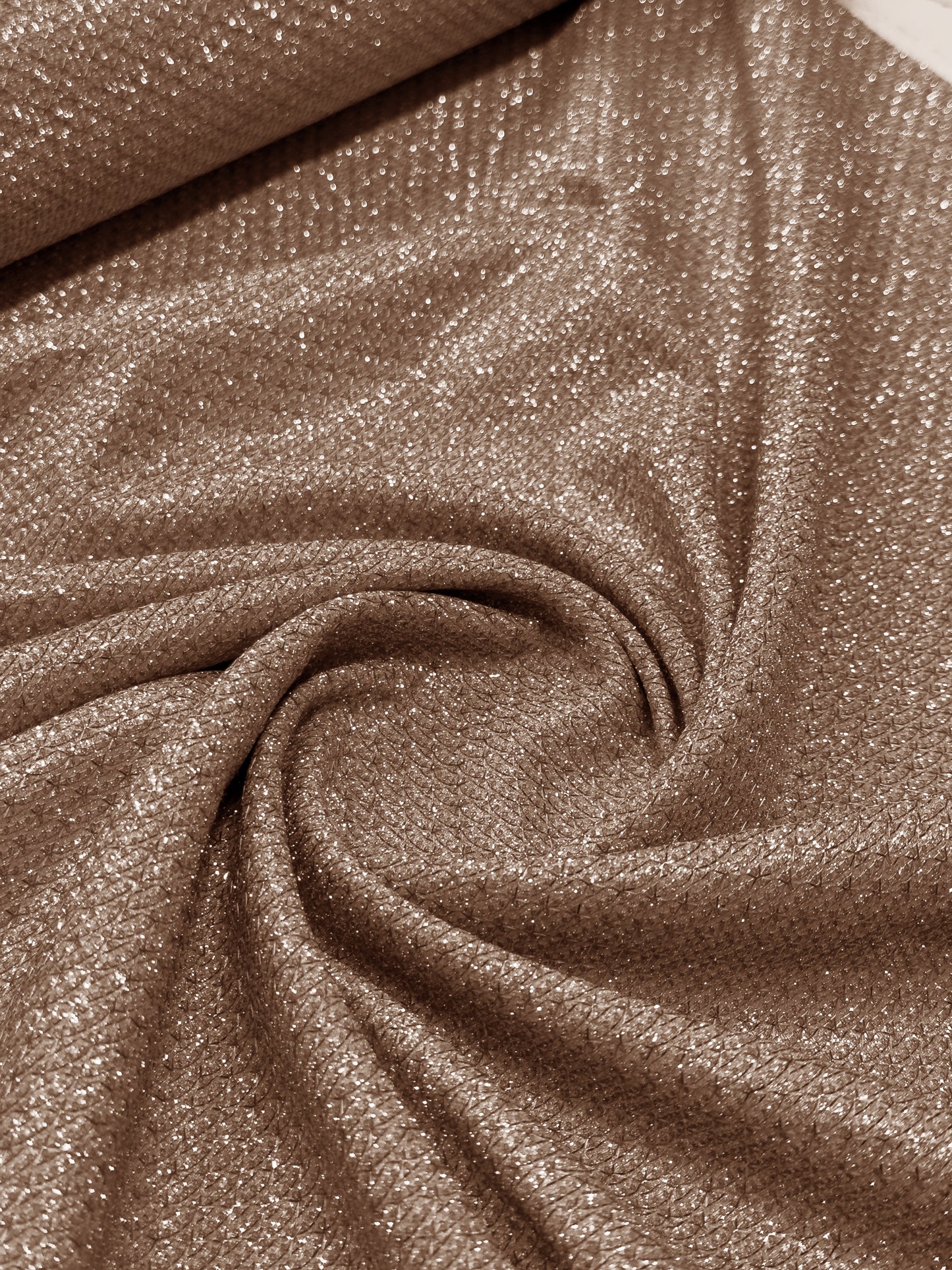 Shimmer Chain Materijal za Svečane i Elegantne Haljine - DjinaTeks