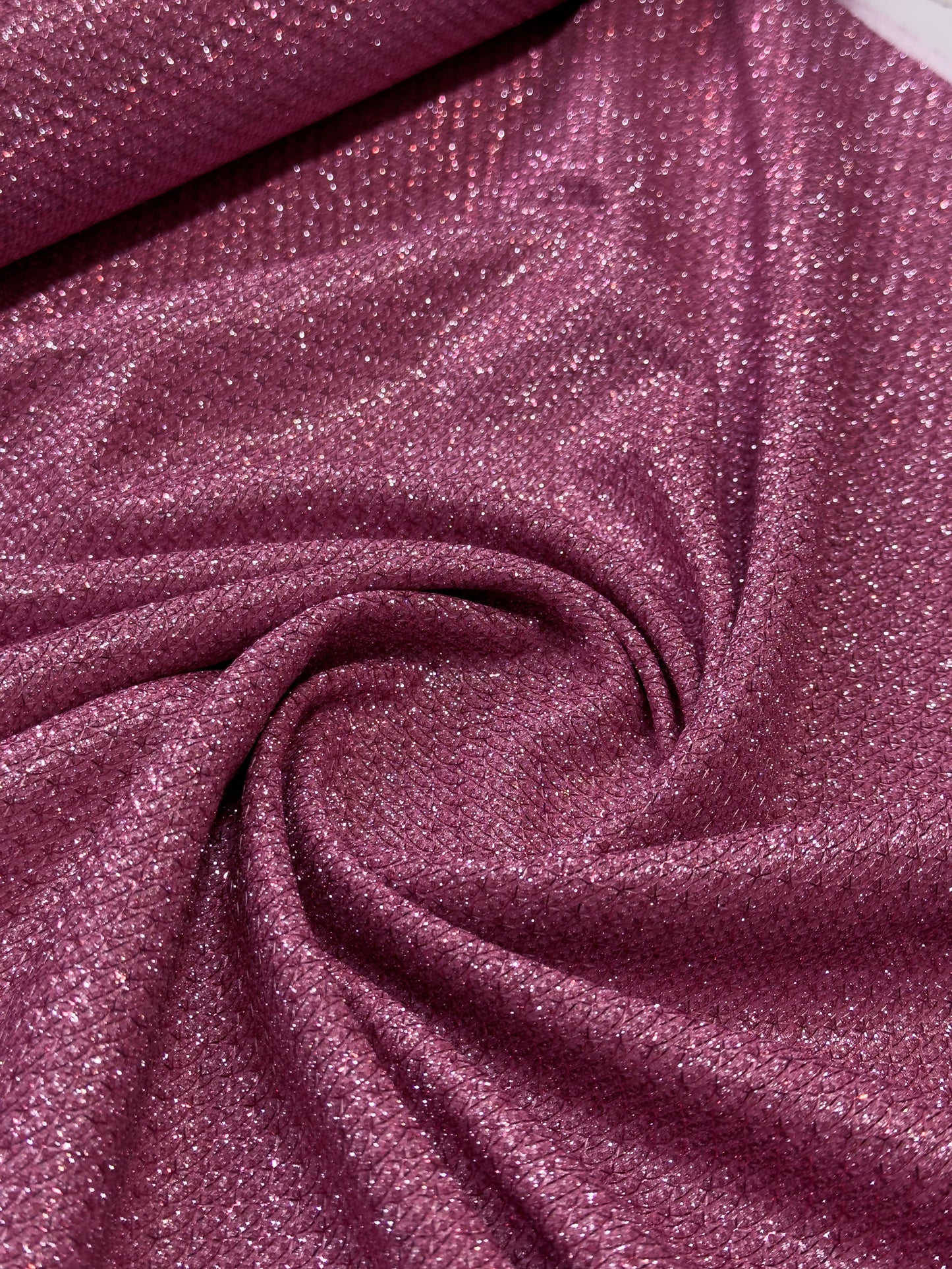 Shimmer Chain Materijal za Svečane i Elegantne Haljine - DjinaTeks