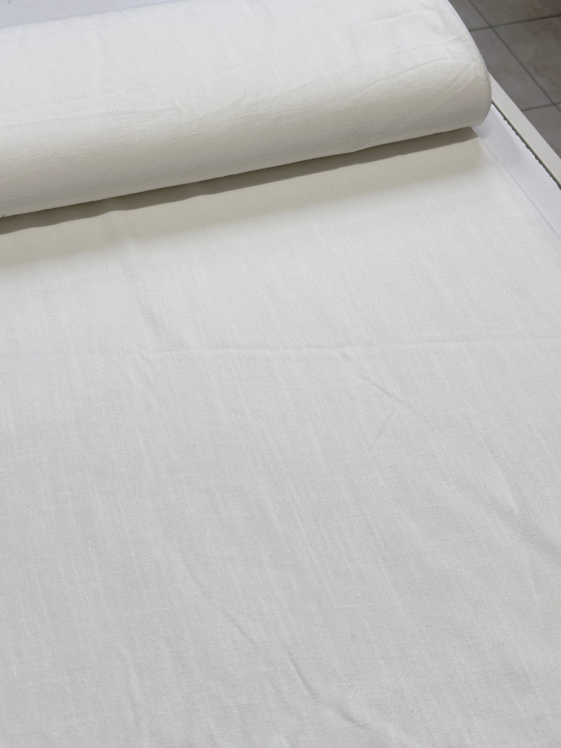 Lan Viskoza – Letnji Materijal Prirodan, Proziran, Premium Kvalitet - DjinaTeks