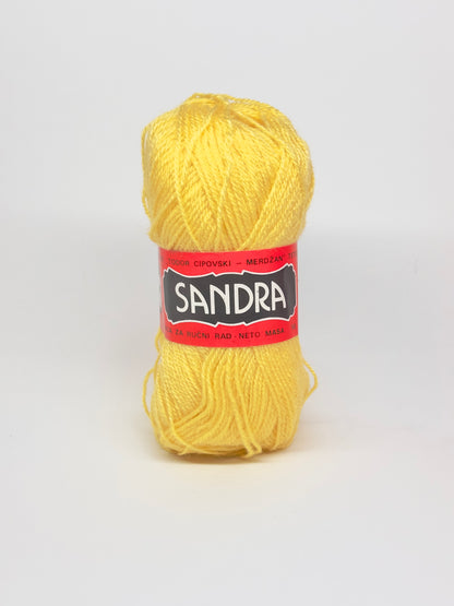 Makedonska Vunica za pletenje Sandra 15% Runska Vuna, 85% Poliakril 50g/100m