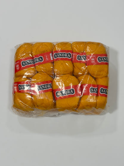 Makedonska Vunica za pletenje Sandra 15% Runska Vuna, 85% Poliakril 50g/100m