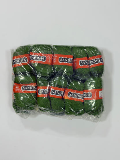 Makedonska Vunica za pletenje Sandra 15% Runska Vuna, 85% Poliakril 50g/100m