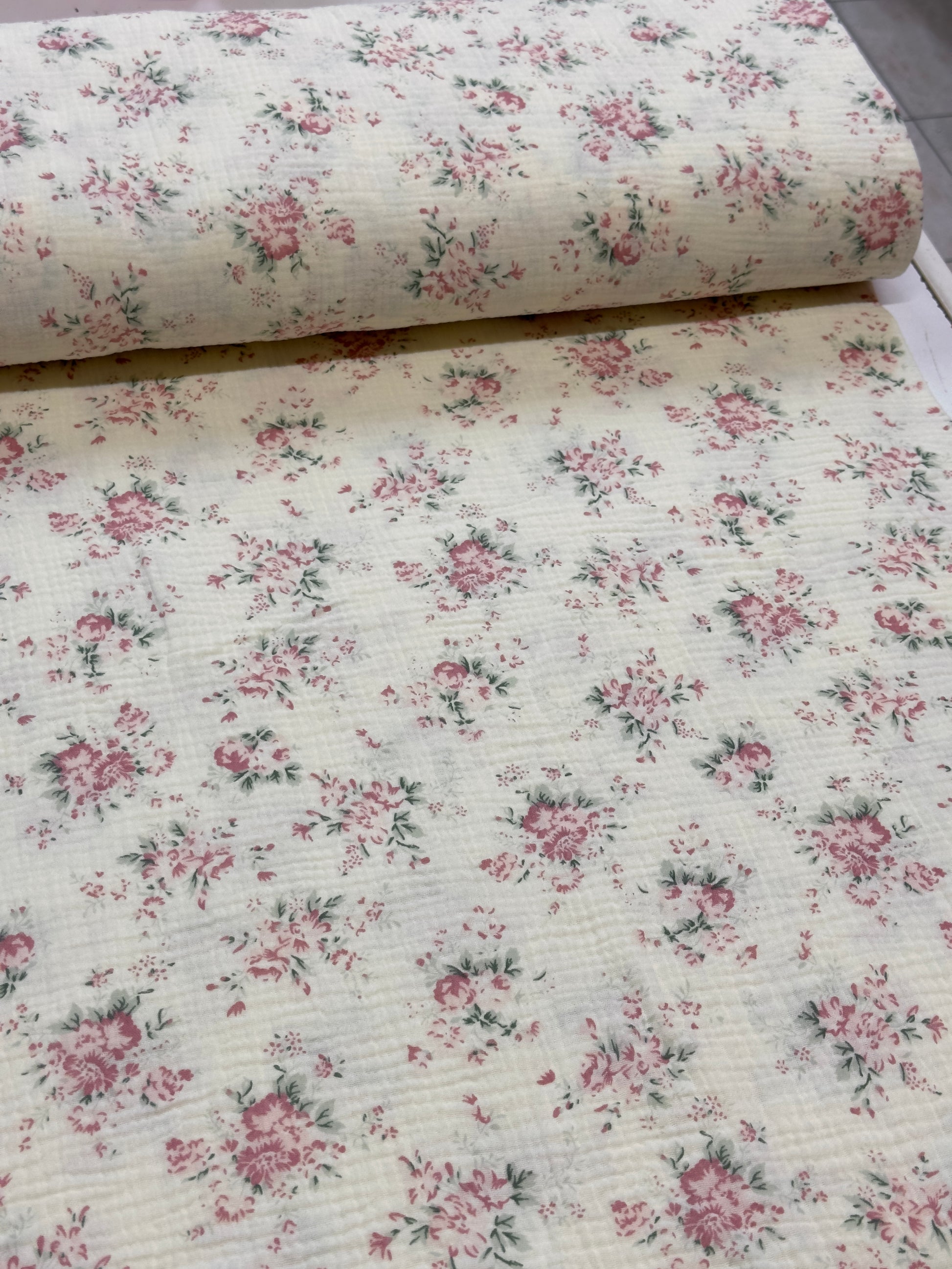 Krep Muslin sareni Pamuk Lagan i Prozracan Materijal za Letnju Odecu