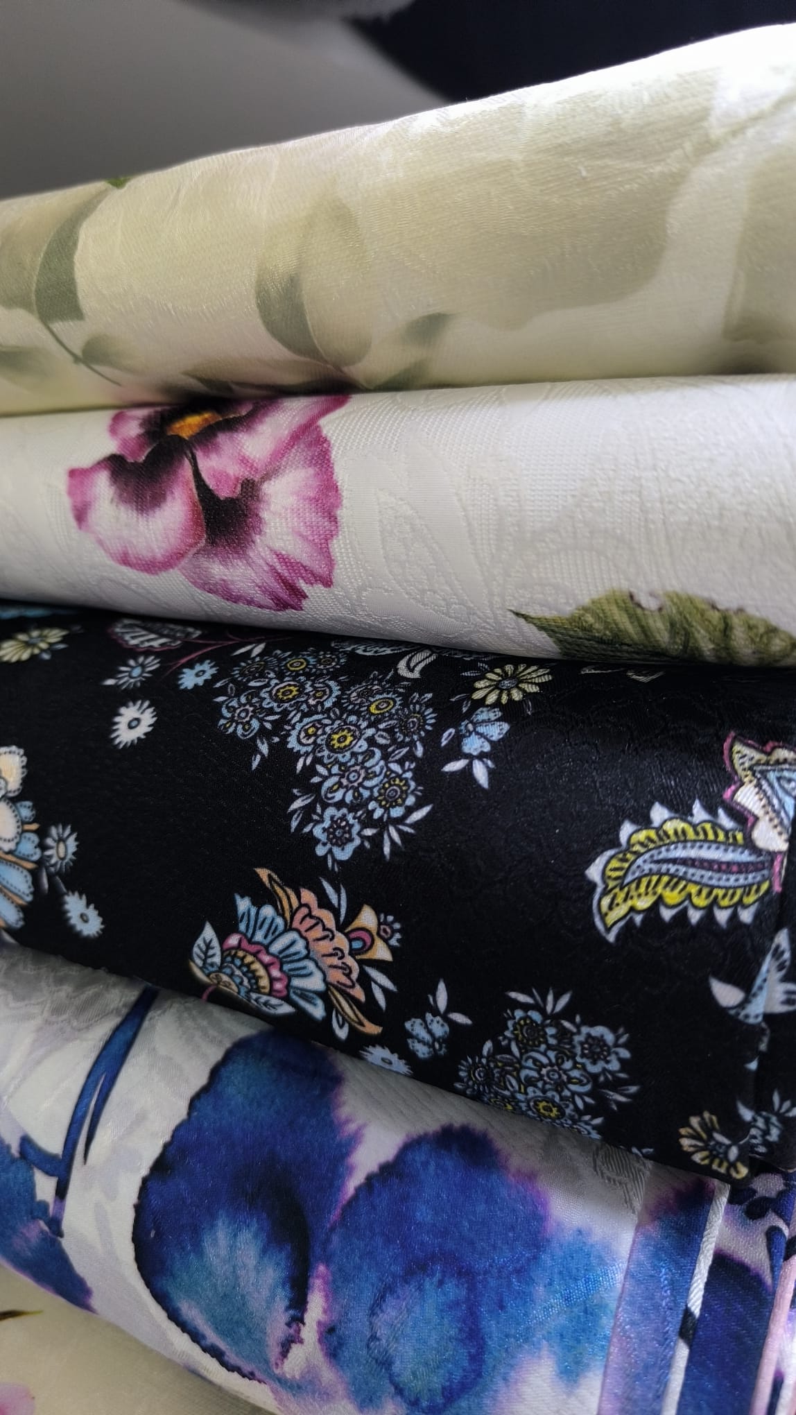 Brokat SPRING – floralni brokat za maturske i svečane haljine - DjinaTeks
