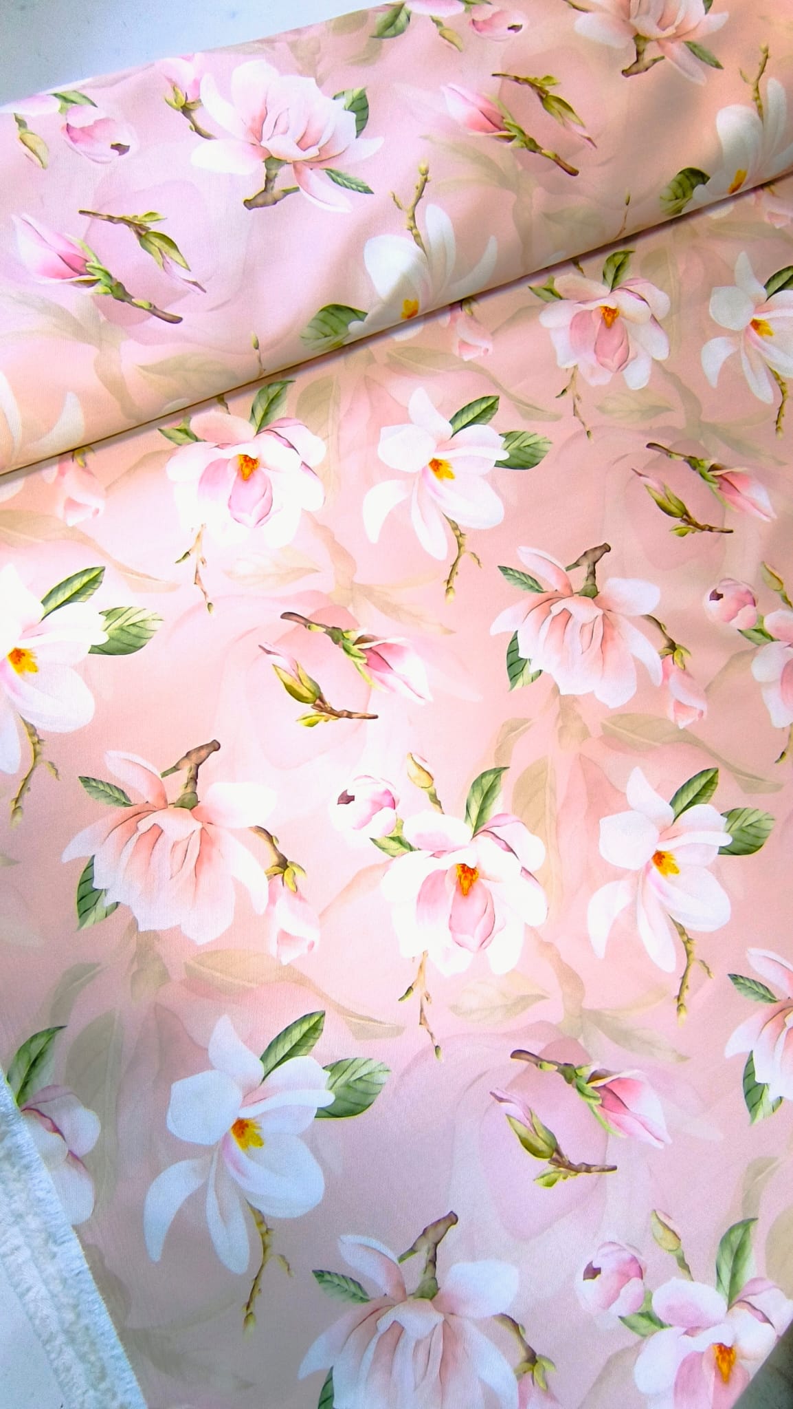 Brokat saten – dezenirani materijal za maturske i svečane haljine - DjinaTeks