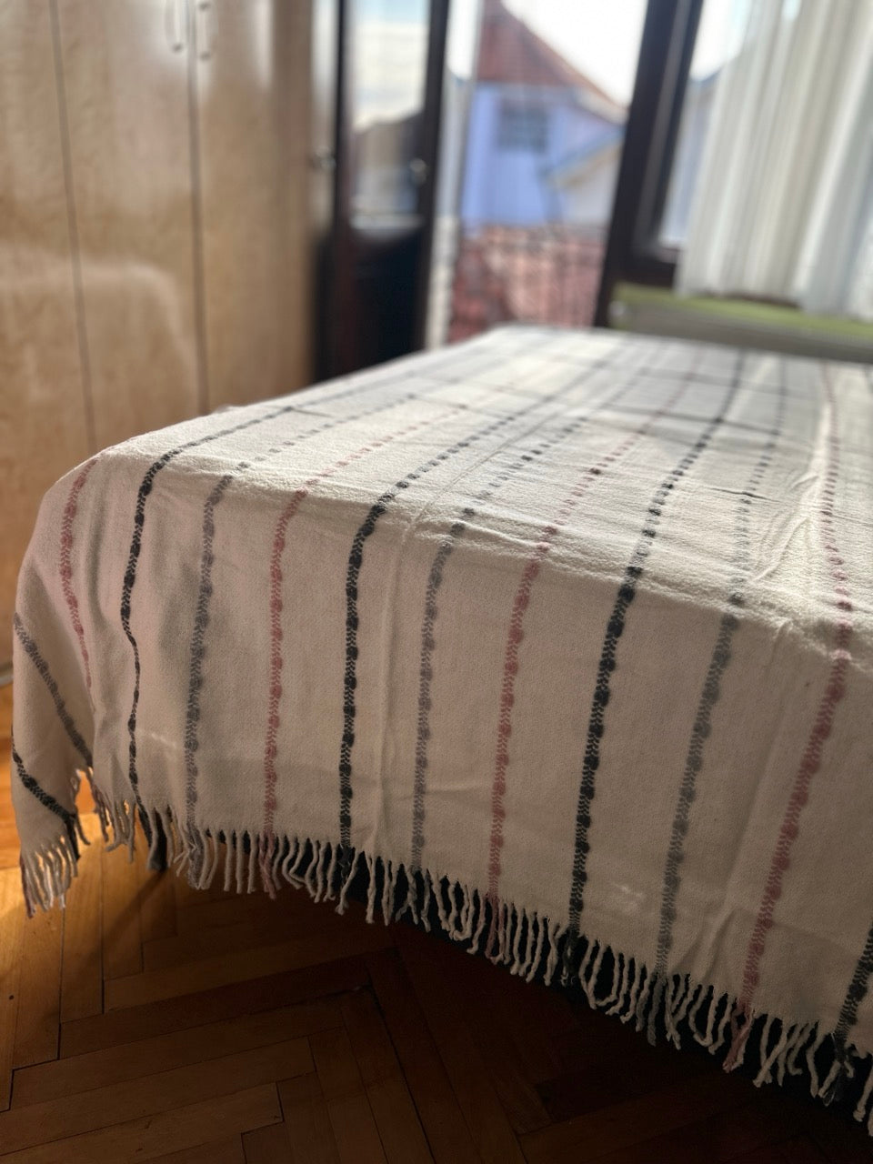 Pokrivac od pamuka i akrila – Moderan dekorativni prekrivac 150x200 cm