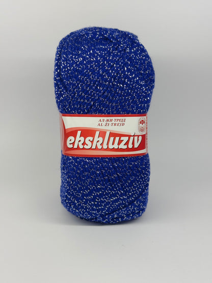 Vunica Ekskluziv 100g – idealna za pletenje i heklanje kapa, salova, dzempera i dekica. 95% akril, 5% lame. Proizvedena u Makedoniji. Dugotrajna i dostupna u vise boja 