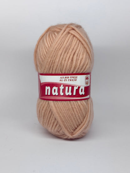 Vunica Natura 100g – 100% prirodna vunena nit iz Makedonije, idealna za pletenje, heklanje, kape, salove i dzempere

