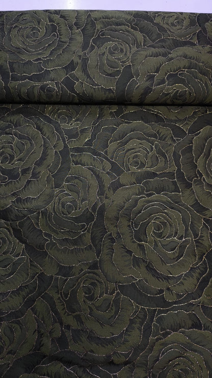 Brokat Rosa sa reljefnim ružama – svečana tkanina za haljine - DjinaTeks