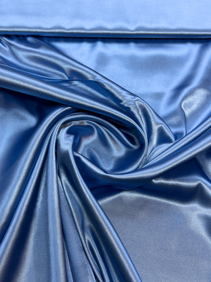 Maturske haljine Haljine za maturu Beograd Duge maturske haljine Kratke maturske haljine Unikatne maturske haljine dekoracije posteljine Saten Silk DjinaTeks 