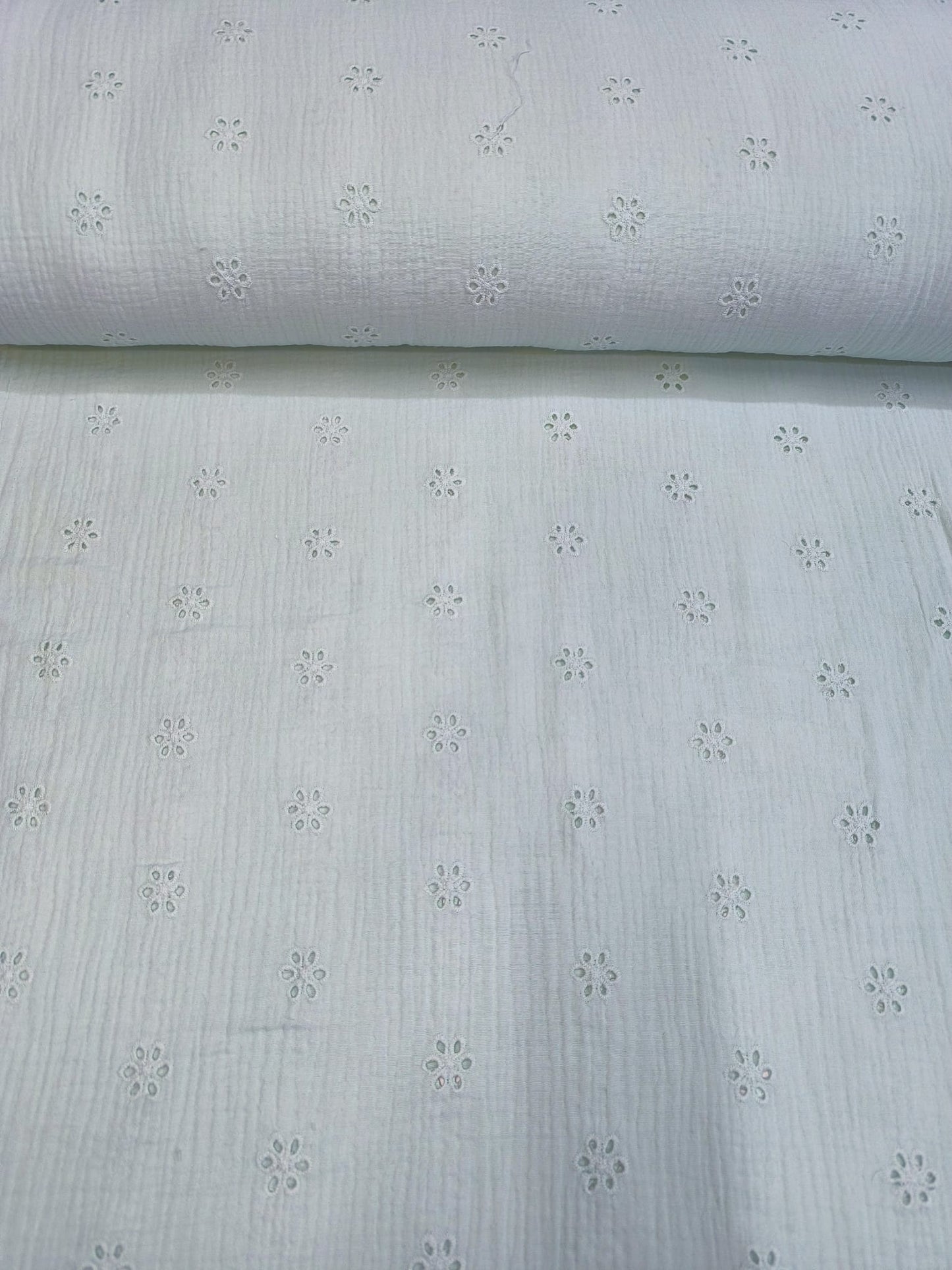 Vezeni krep muslin 100% pamuk – 150 cm - DjinaTeks