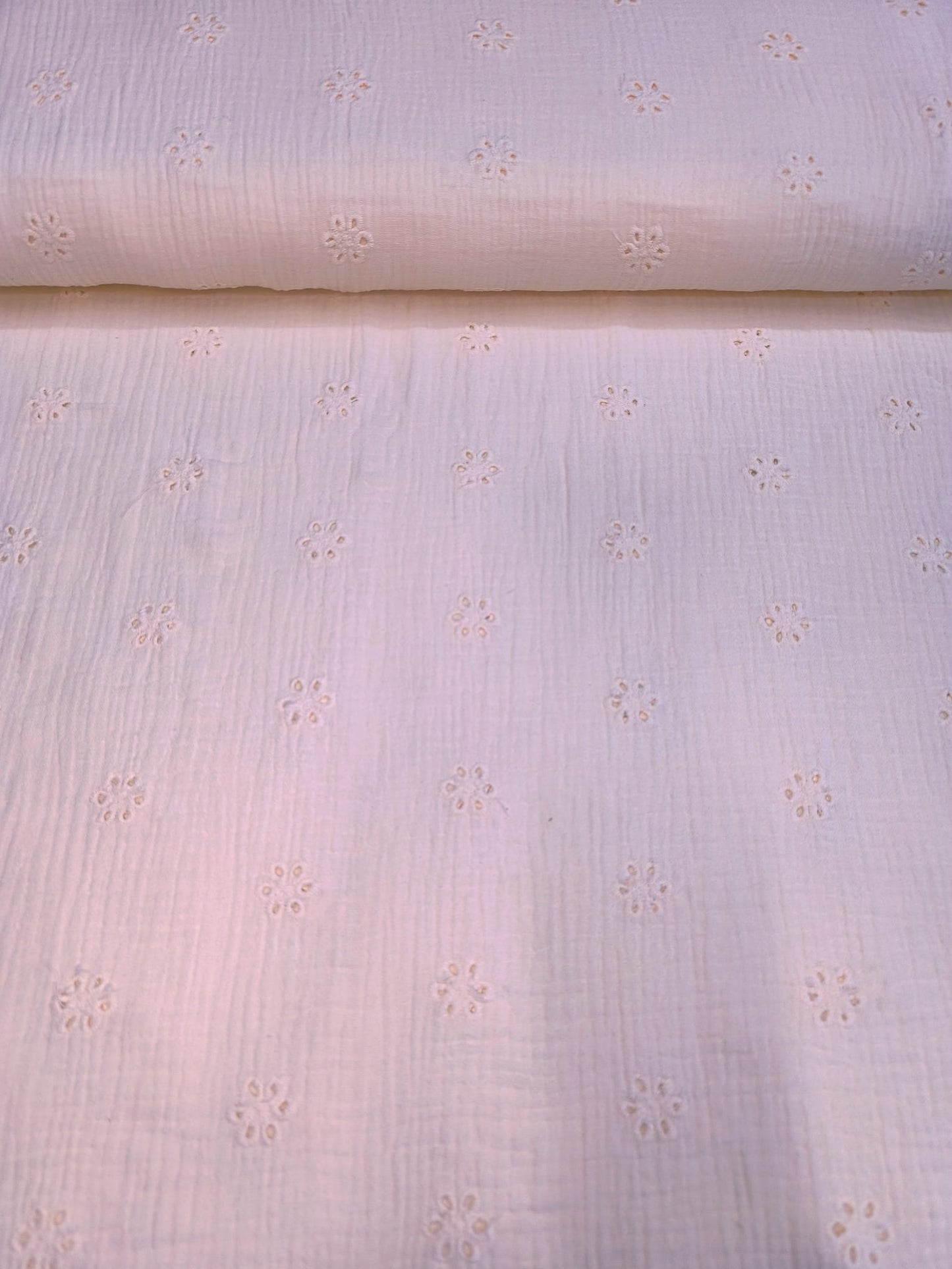Vezeni krep muslin 100% pamuk – 150 cm - DjinaTeks
