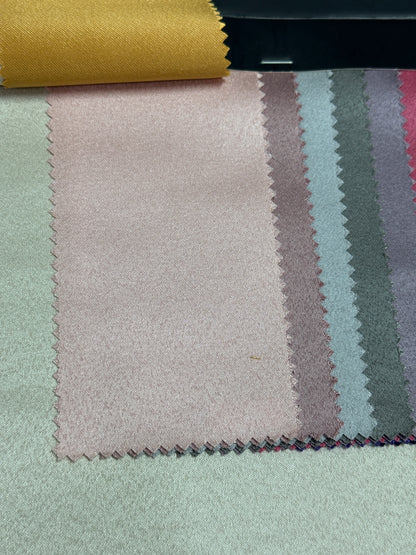 Bebi Roze Damast Glat Gotov Stolnjak Više Dimenzija (135x135, 180x135, 220x135, 275x135)