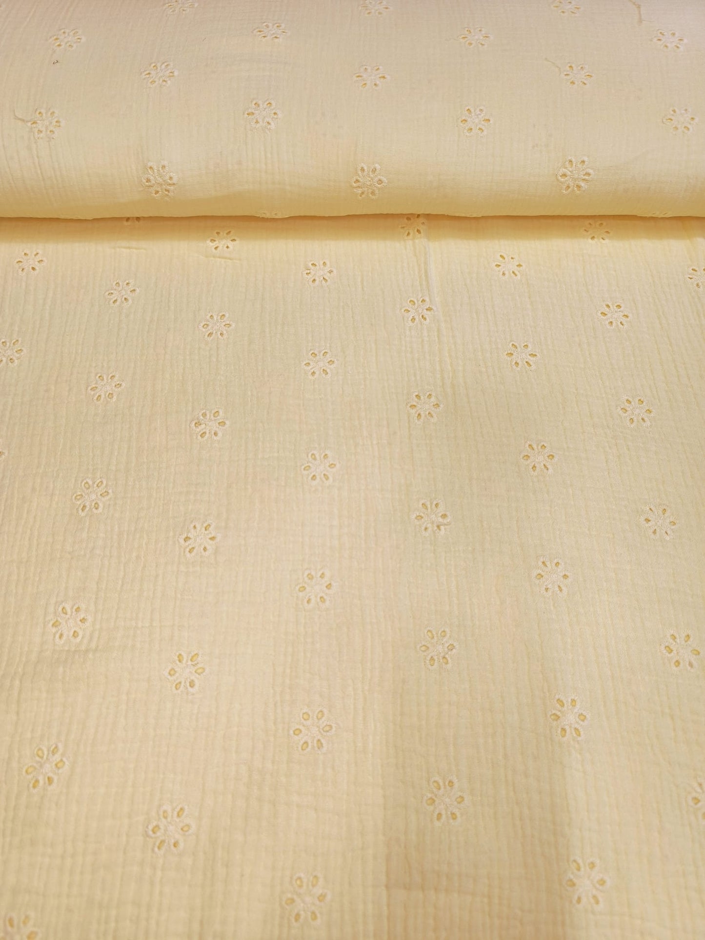 Vezeni krep muslin 100% pamuk – 150 cm - DjinaTeks
